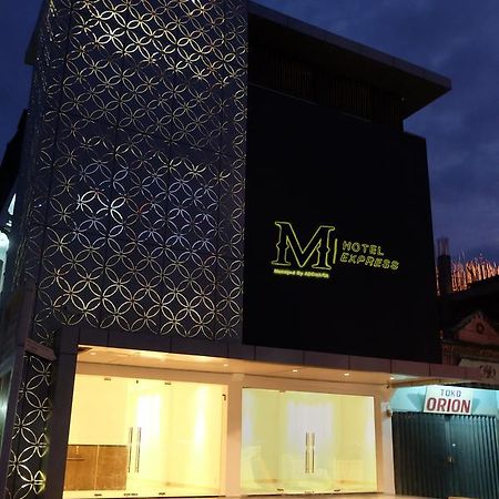 M Hotel Express Соронг Экстерьер фото